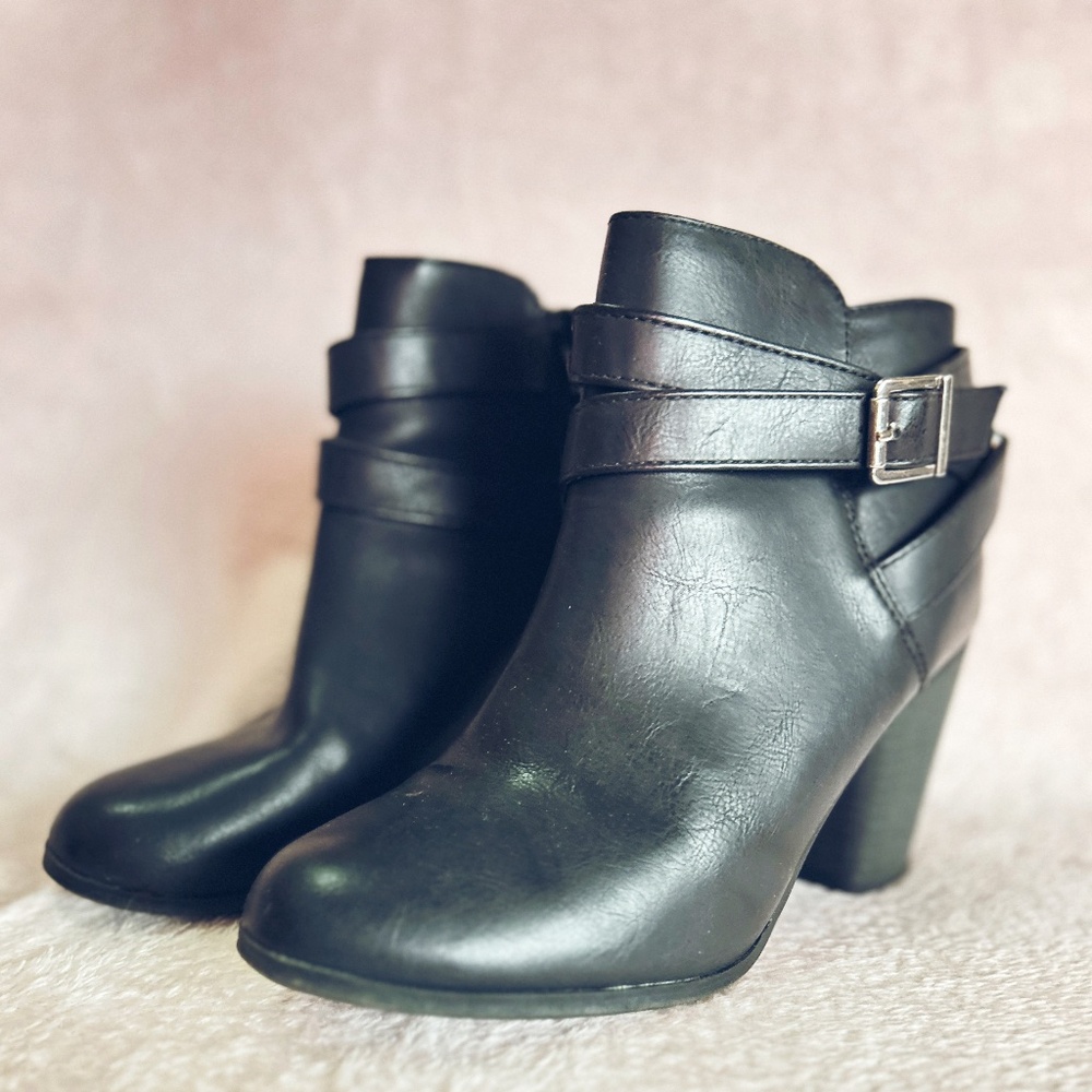 Material Girl Lexia block-heel booties in black